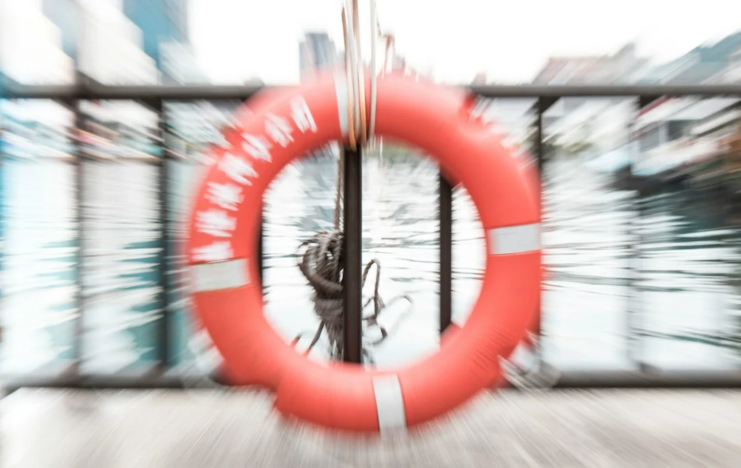 Human‑in‑the‑loop risks in safety‑critical AI